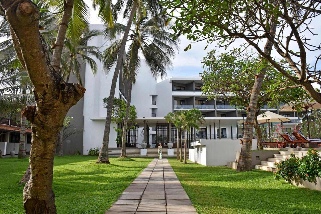 Goldi Sands Negombo