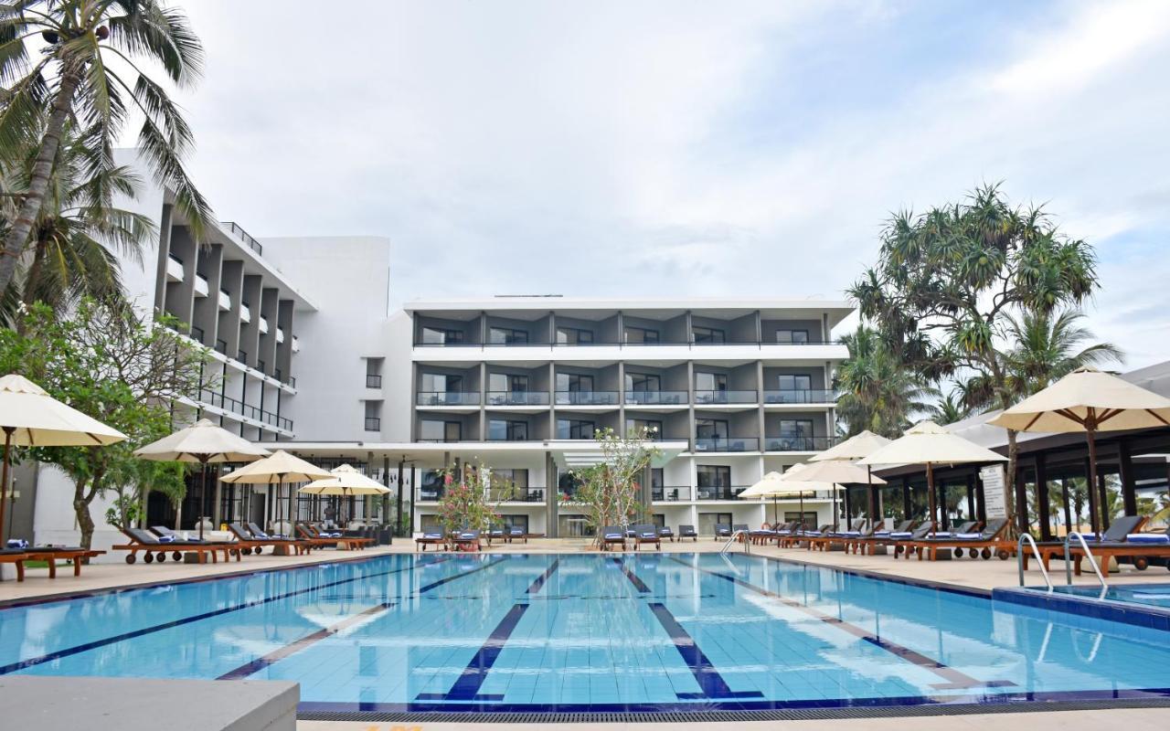 Goldi Sands Negombo